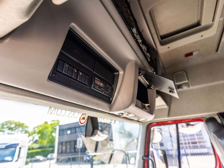 Renault D 19 WIDE 280 DXI + BAR Foto 16