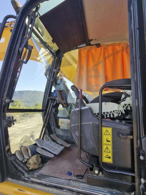 JCB JS235HD Foto 24
