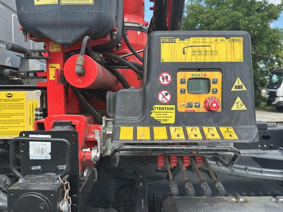 Iveco Trakker 450 6x4 Foto 10