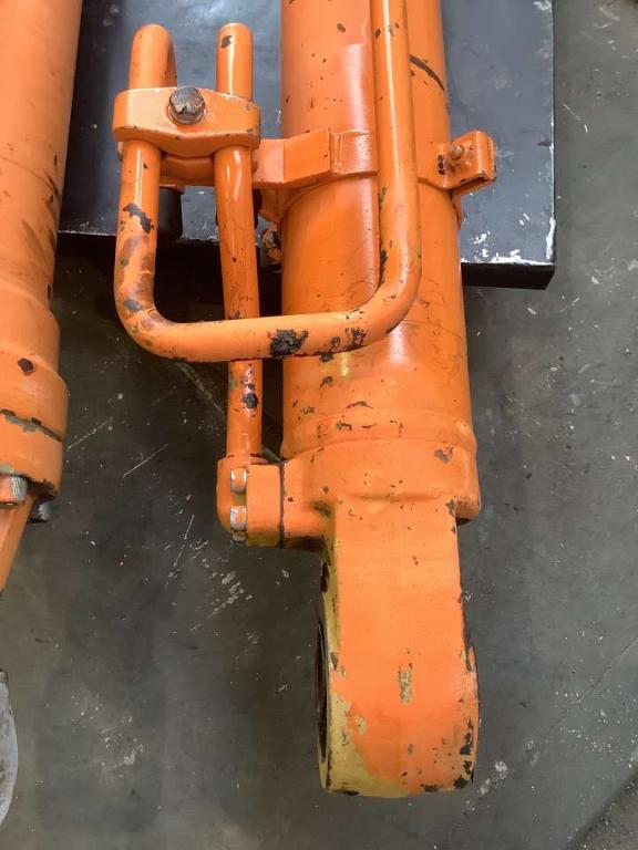 Pistone sollevamento per Fiat Hitachi FH 200 E Foto 5