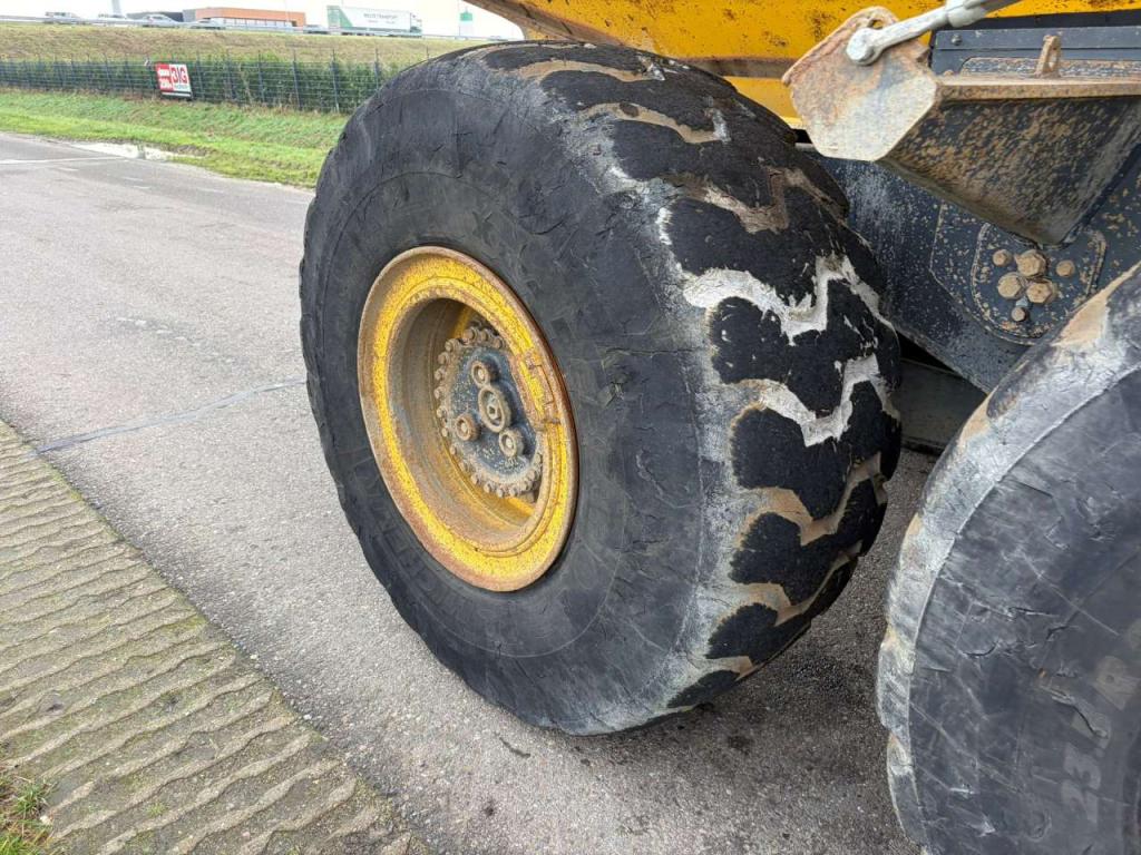 Komatsu HM300-3 Foto 25