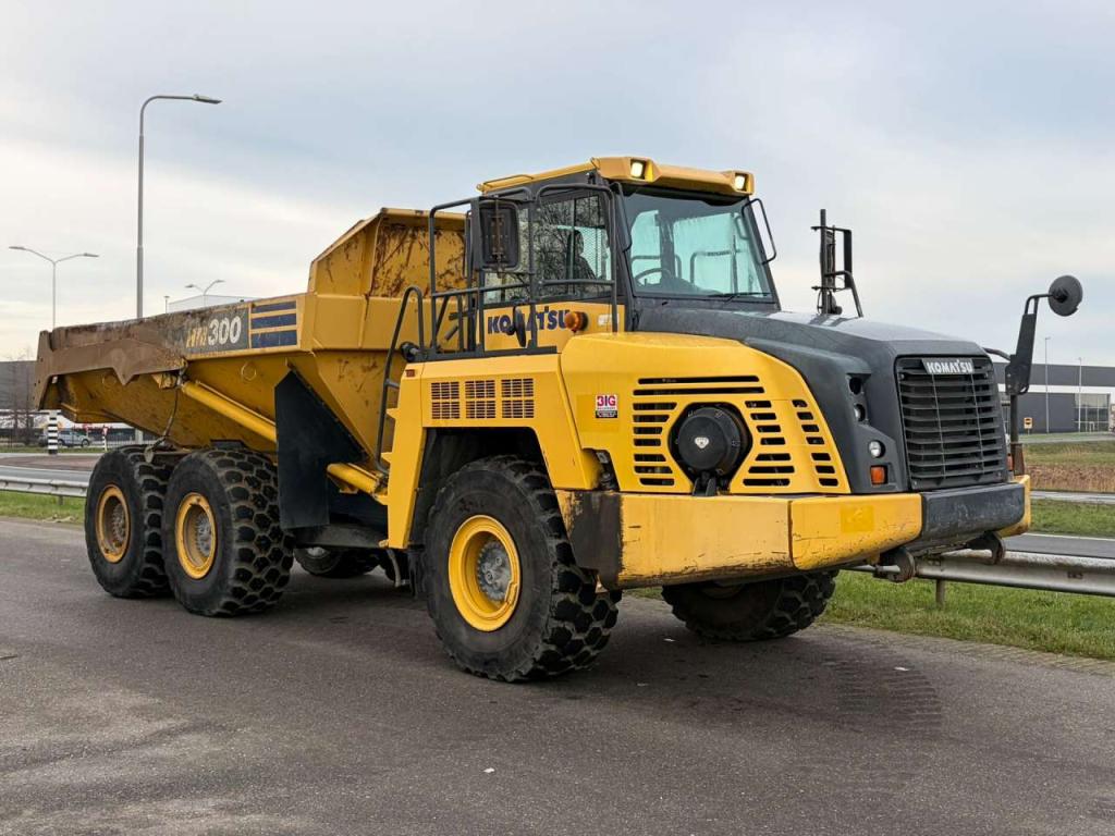 Komatsu HM300-3 Foto 7