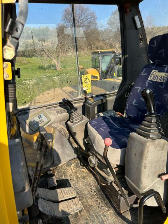 Komatsu PC110P Foto 4