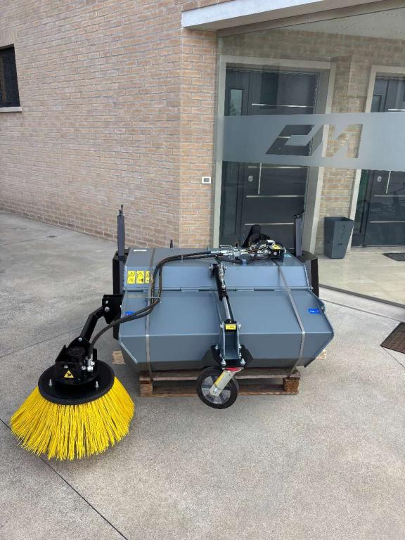 CM CSI 125 con attacco macchina polifunzionale Foto 1