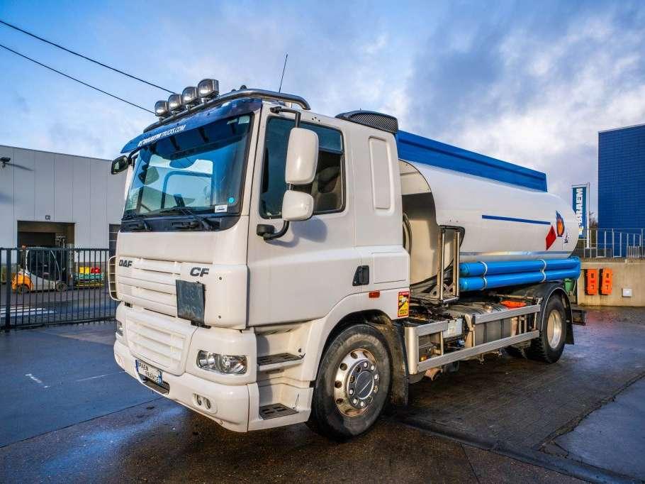 Daf CF 460 + MAGYAR 12.000L/4COMP+INTARDER Foto 1