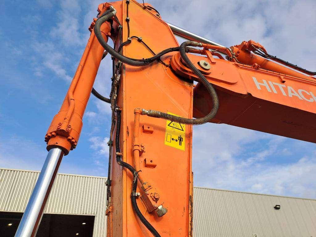 Hitachi Zx350LCN-6 Foto 8