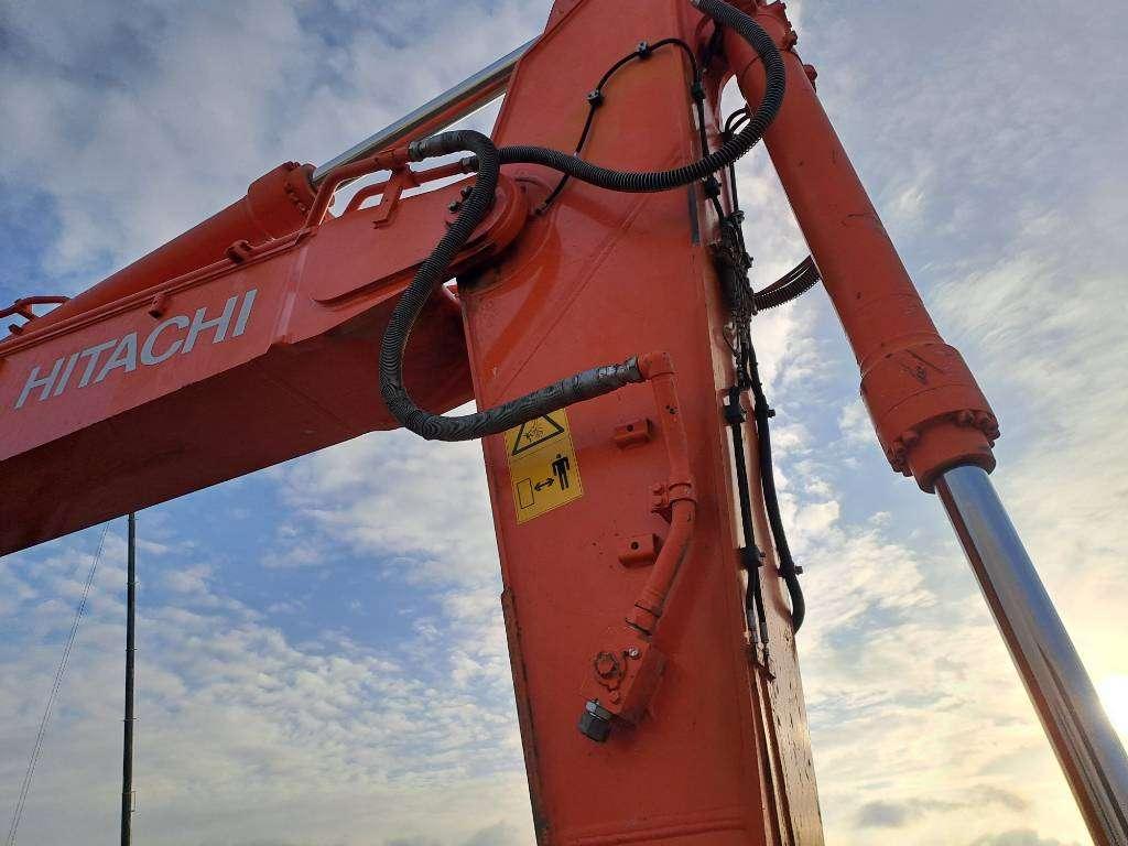 Hitachi Zx350LCN-6 Foto 9