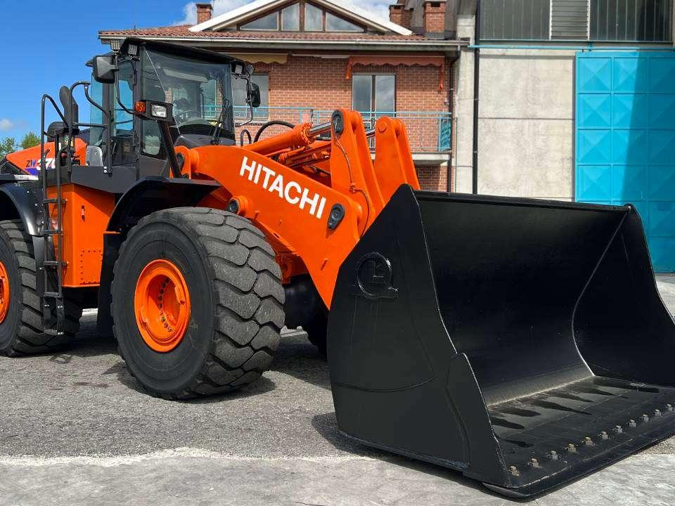 Hitachi ZW370-6 Foto 11