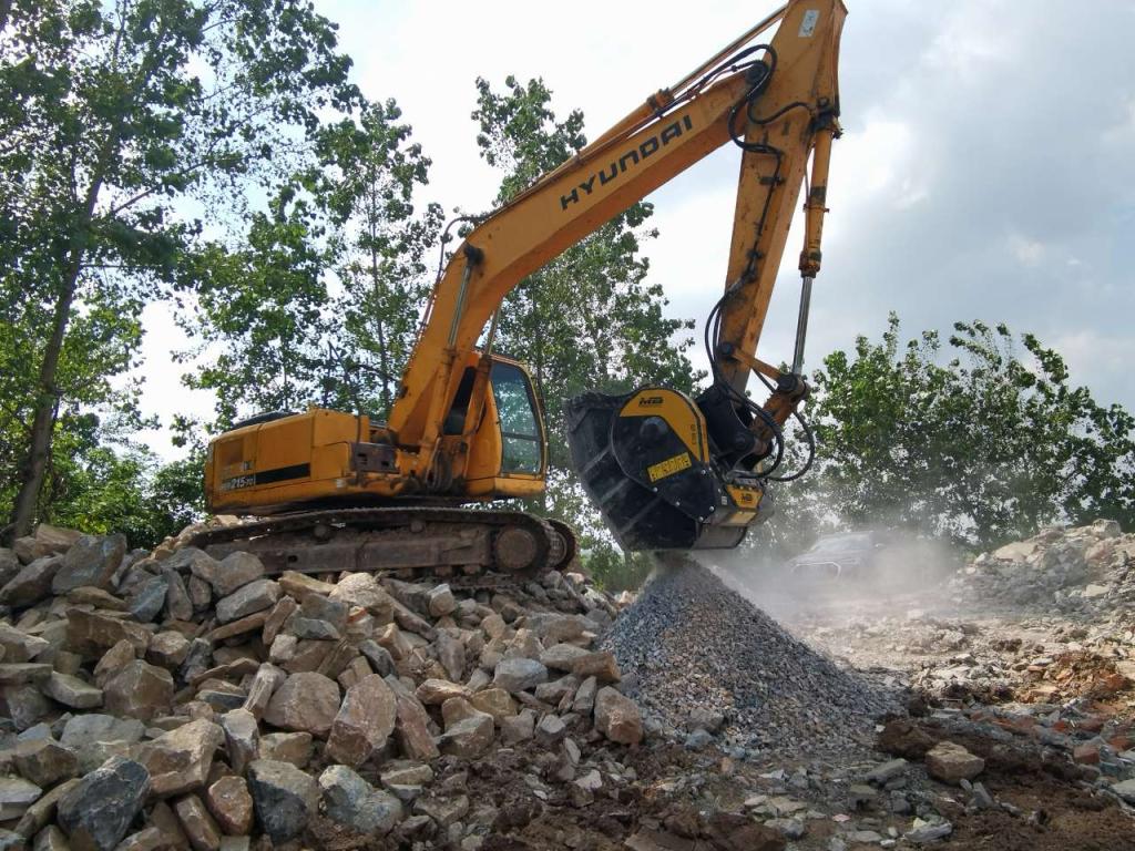 MB CRUSHER BF80.3 Foto 2