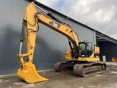 Caterpillar 328D LCR