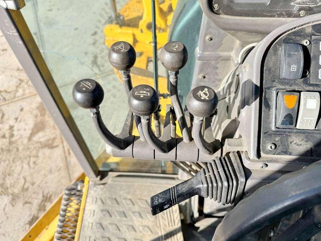 Volvo G960B - 4.90 Meter Blade / Backup Camera Foto 8