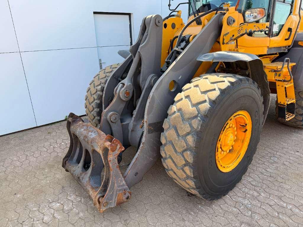 Volvo L70H - 3rd Function / Quick Coupler Foto 12