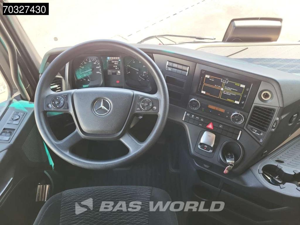 Mercedes Actros 1851 4X2 BigSpace 2x Tanks Standklima Foto 19