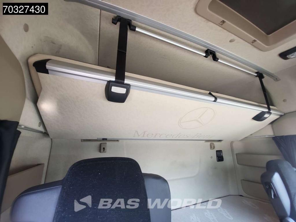 Mercedes Actros 1851 4X2 BigSpace 2x Tanks Standklima Foto 29