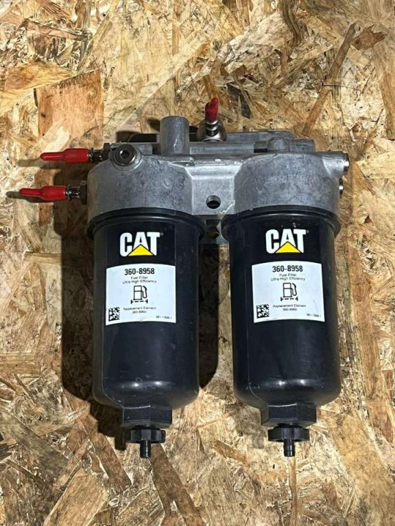 Filtro gasolio per Caterpillar Foto 1