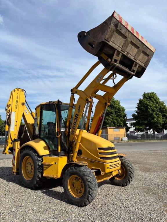 Komatsu WB93R-2 Foto 4
