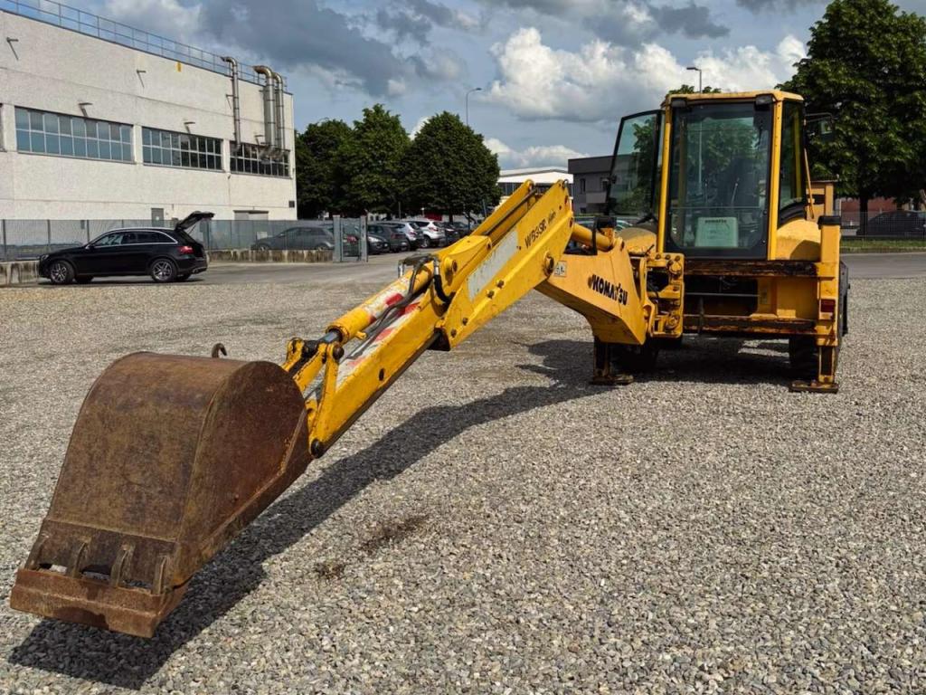 Komatsu WB93R-2 Foto 5