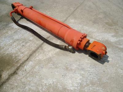 Pistone rotazione benna per Fiat Hitachi EX285 in vendita da OLM 90 Srl