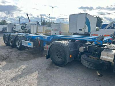 D-Tec Semirimorchio portacontainer in vendita da Ferrara Veicoli