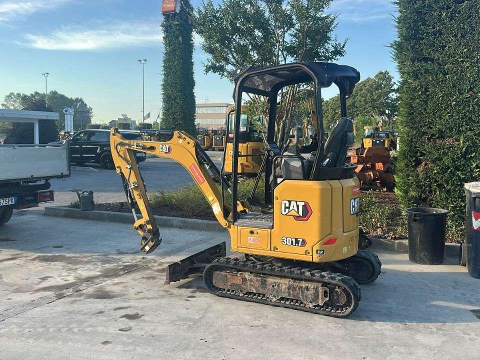 Caterpillar 301.7 Foto 1