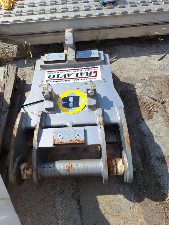 S2 for 25-32 ton excavators Attachment plate Foto 6