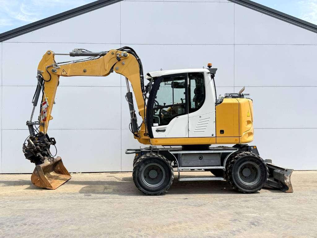 Liebherr A910 - Blade / Auto Greasing / Quick Coupler Foto 1