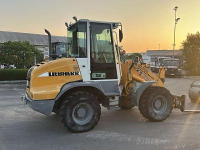 Liebherr L 509 S in vendita da Commerciale Adriatica MMT. Srl