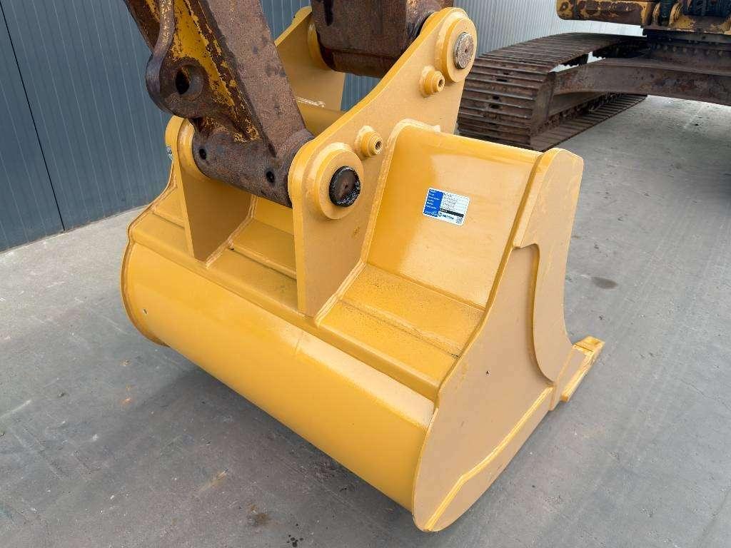 Caterpillar 320D L Foto 13