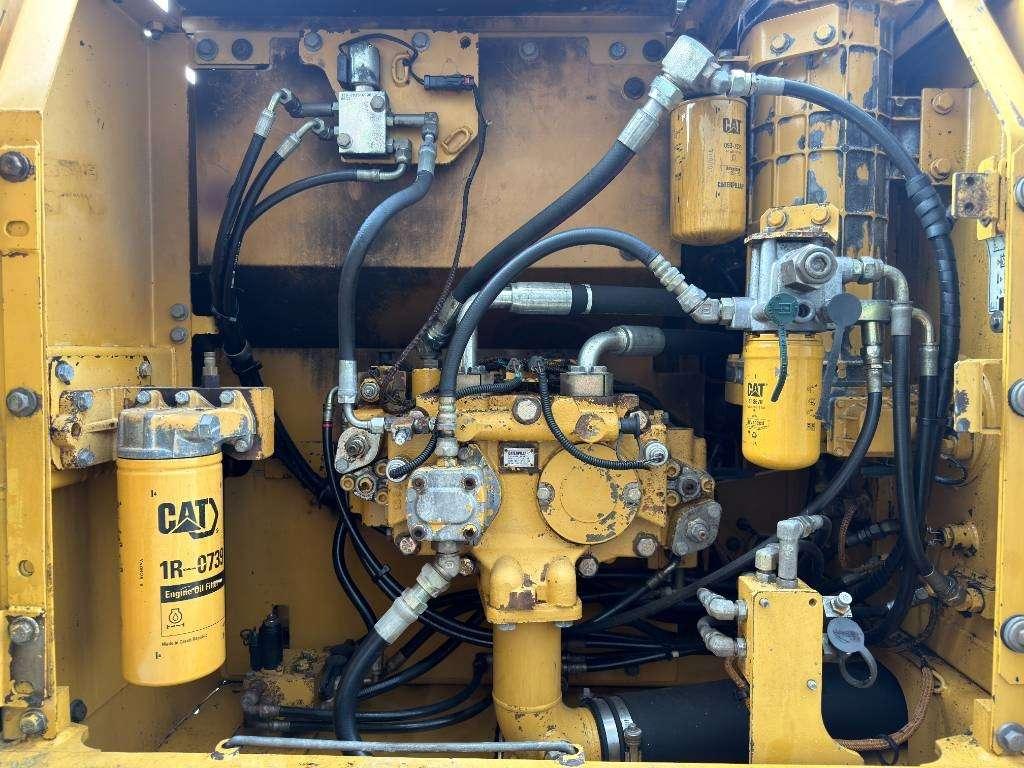 Caterpillar 320D L Foto 29