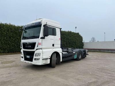 Man TGX 26.500 USATO SCARRABILE 6X2 in vendita da Aurora Srl