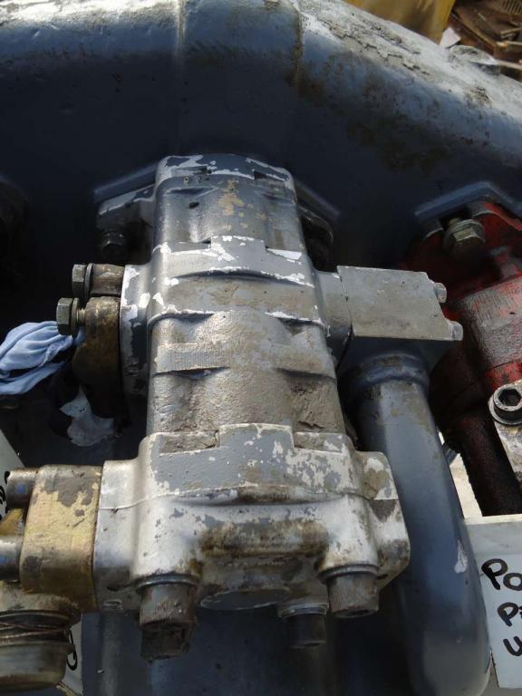 Pompa idraulica cambio per Fiat Kobelco W270 Foto 2