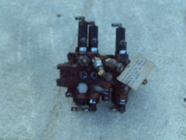 Distributore idraulico per Fiat Hitachi W170 Foto 2
