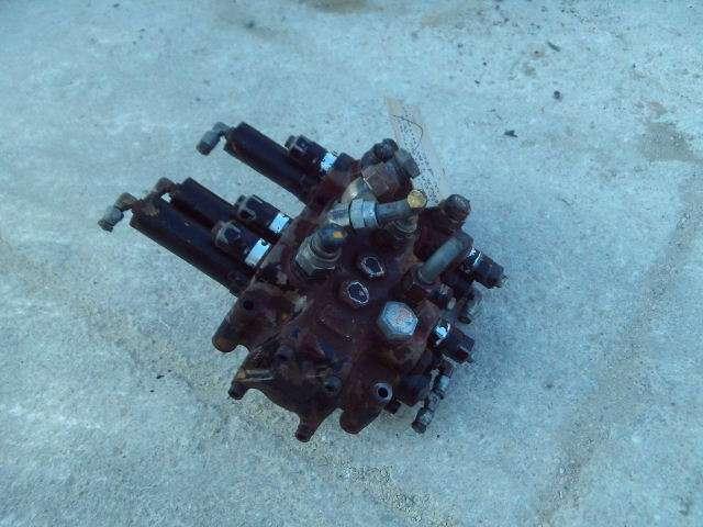 Distributore idraulico per Fiat Hitachi W170 Foto 3