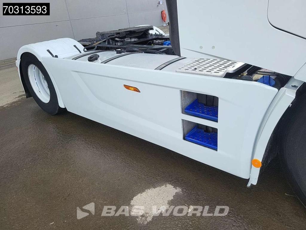 Iveco S-Way 570 4X2 Retarder 2xTanks Standklima Navi Foto 14