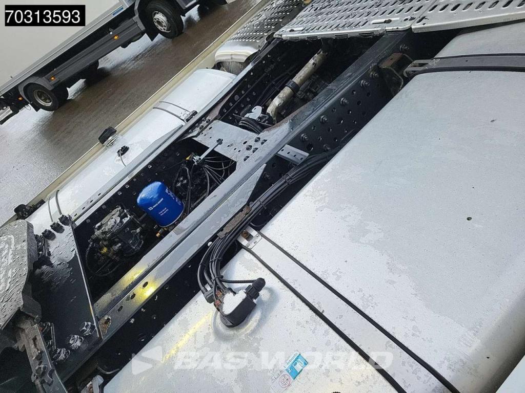 Iveco S-Way 570 4X2 Retarder 2xTanks Standklima Navi Foto 16