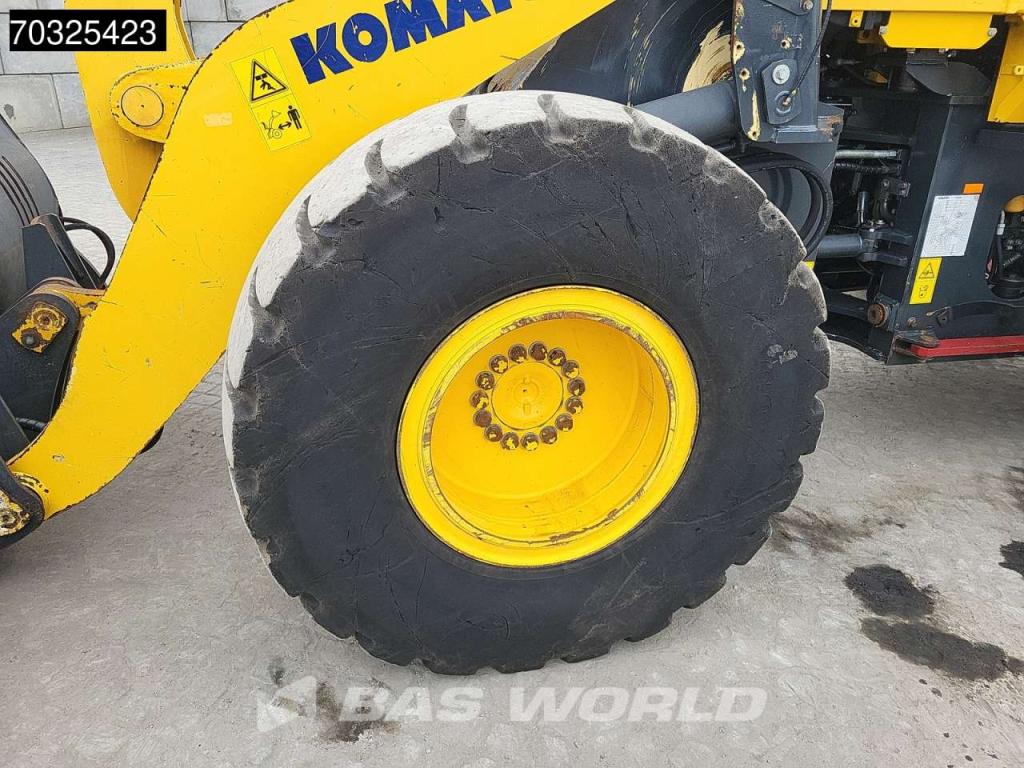 Komatsu WA320-6 Foto 25