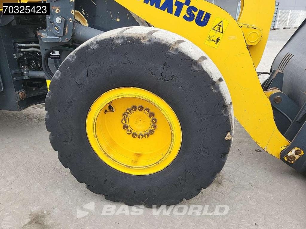 Komatsu WA320-6 Foto 26
