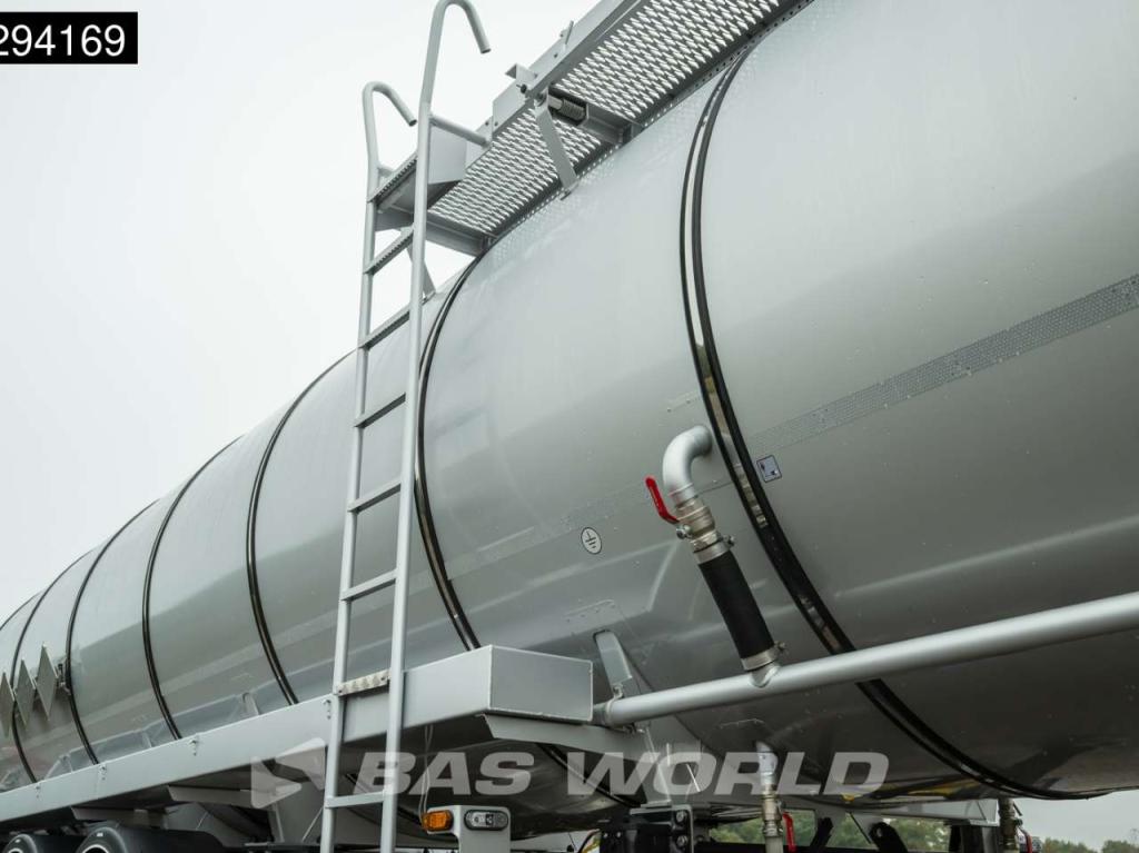 Kässbohrer STB 3 axles New! 32.000L Bitumen Foto 16