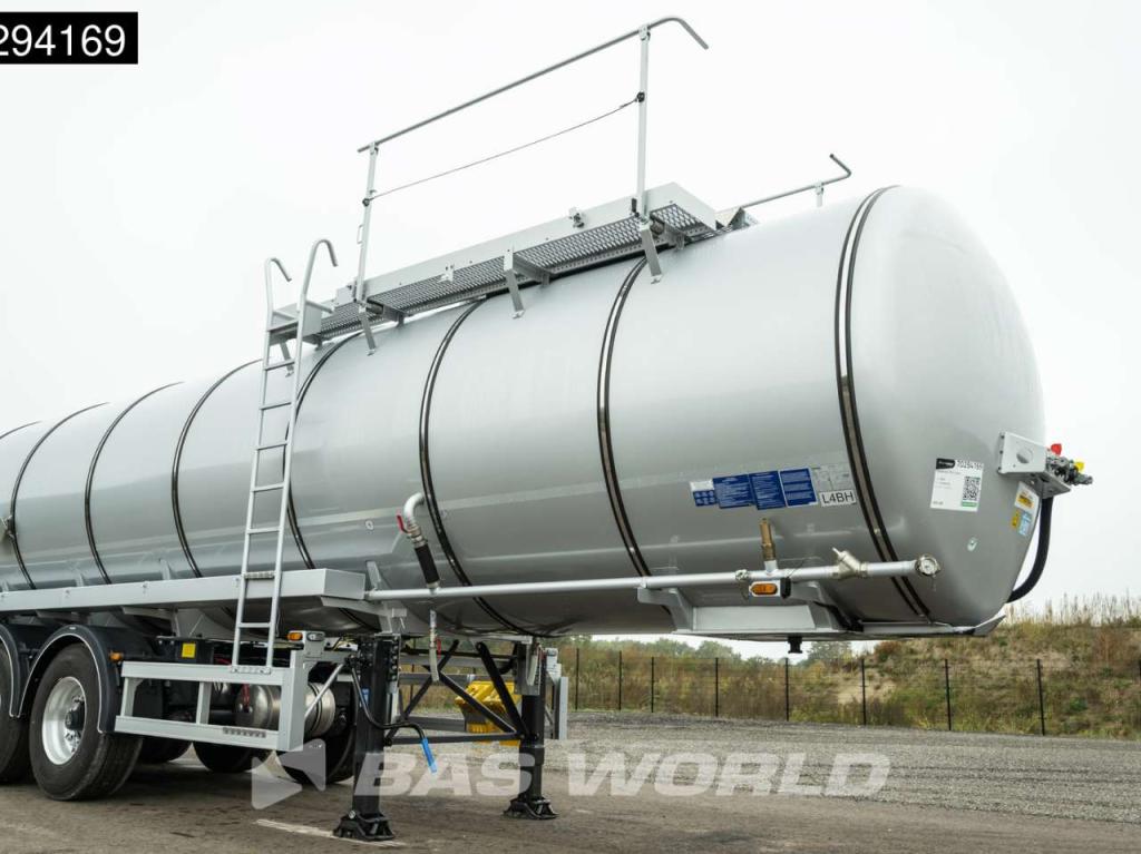 Kässbohrer STB 3 axles New! 32.000L Bitumen Foto 3