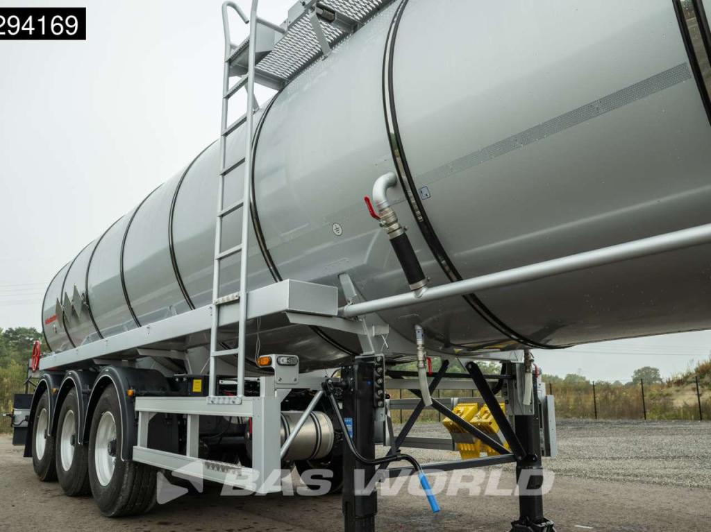 Kässbohrer STB 3 axles New! 32.000L Bitumen Foto 8