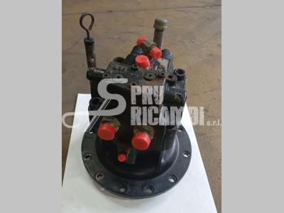 Motore di rotazione per New Holland E 215/245 C in vendita da PRV Ricambi Srl