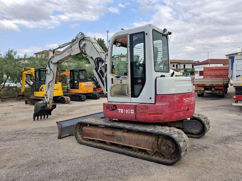 Takeuchi TB180FR Foto 3