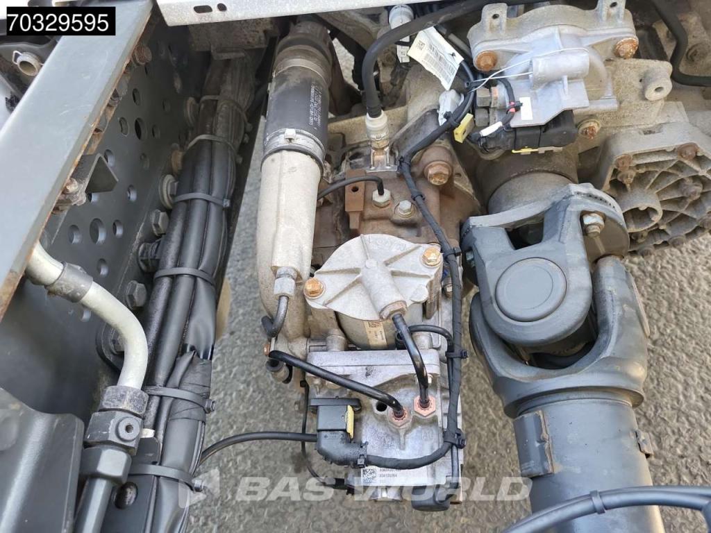 Mercedes-Benz Actros 2443 6X2 BigSpace Retarder Standklima ACC Liftachse Schiebeschüssel Foto 14