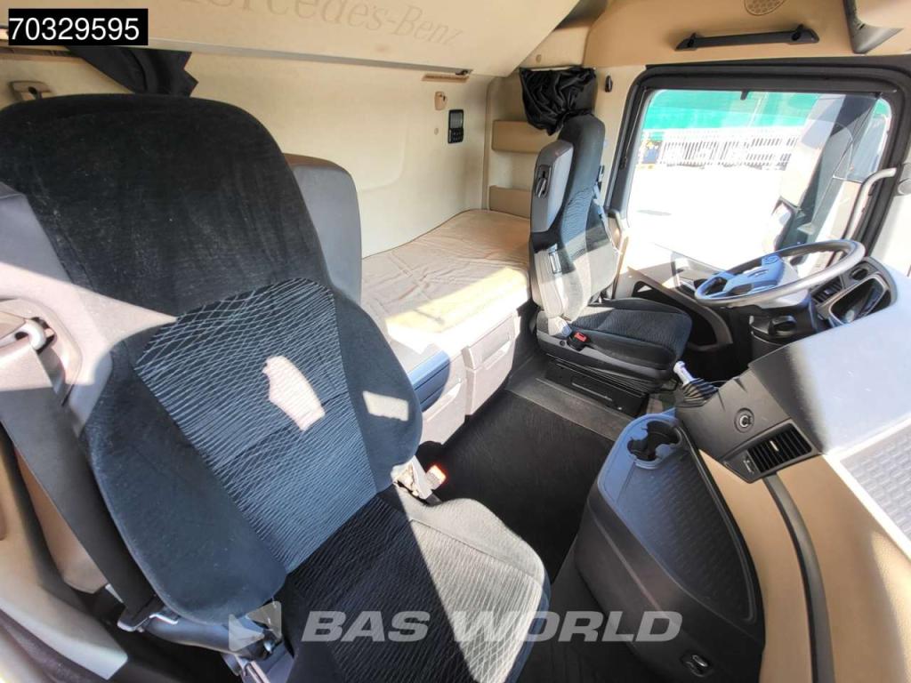 Mercedes-Benz Actros 2443 6X2 BigSpace Retarder Standklima ACC Liftachse Schiebeschüssel Foto 27