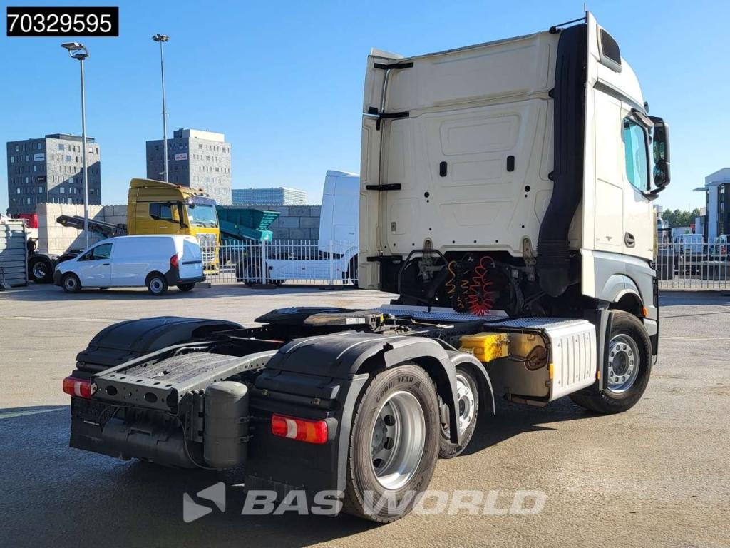 Mercedes-Benz Actros 2443 6X2 BigSpace Retarder Standklima ACC Liftachse Schiebeschüssel Foto 6
