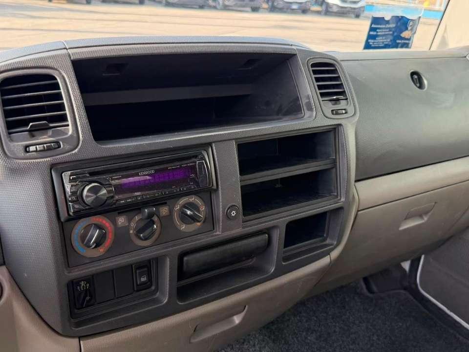 Renault Maxity Foto 5