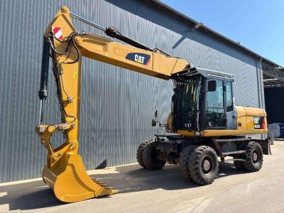 Caterpillar M322D Foto 1