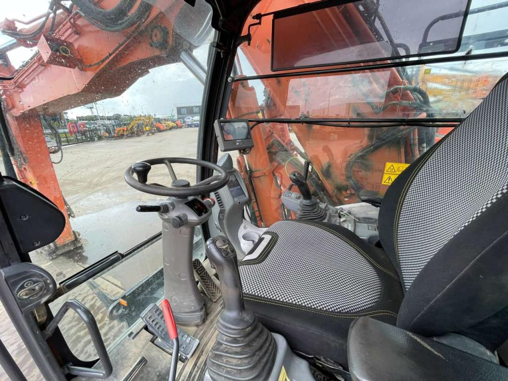 Hitachi ZX190W-6 Foto 19