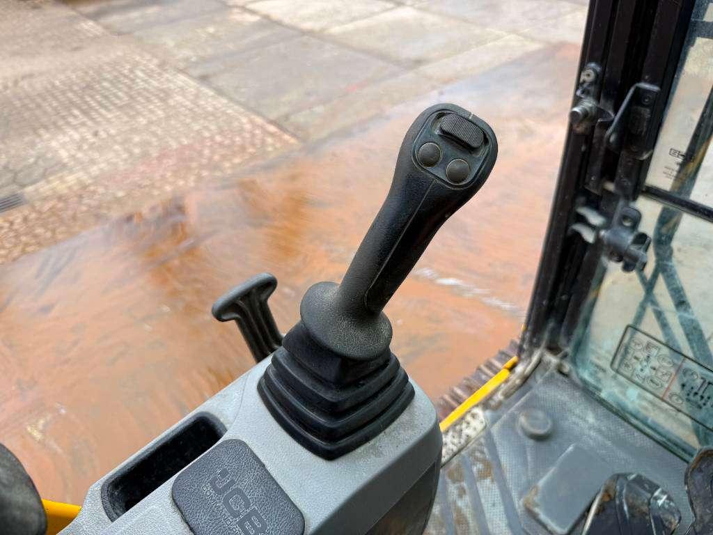 JCB 220X-LC - Quick Coupler / Automatic Greasing Foto 11