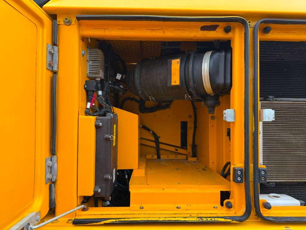 JCB 220X-LC - Quick Coupler / Automatic Greasing Foto 21